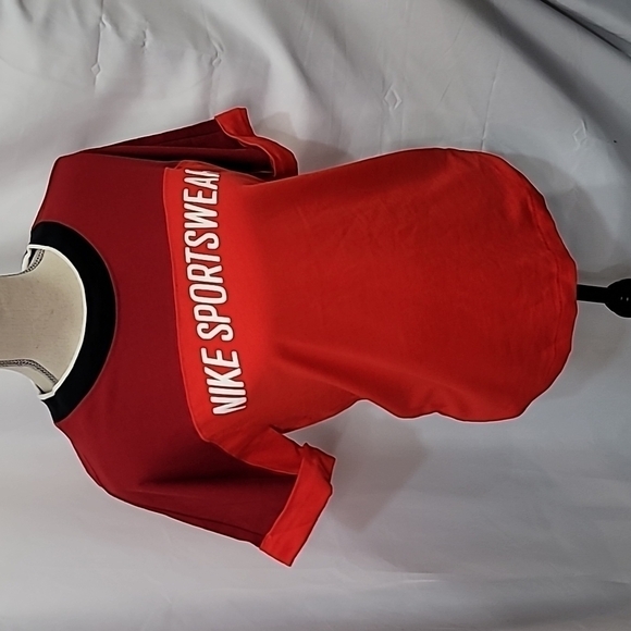 NWOT NIKE Sportswear Logo Rolled Cuff Retro Look Classic Colorblock T Shirt - Picture 1 of 8